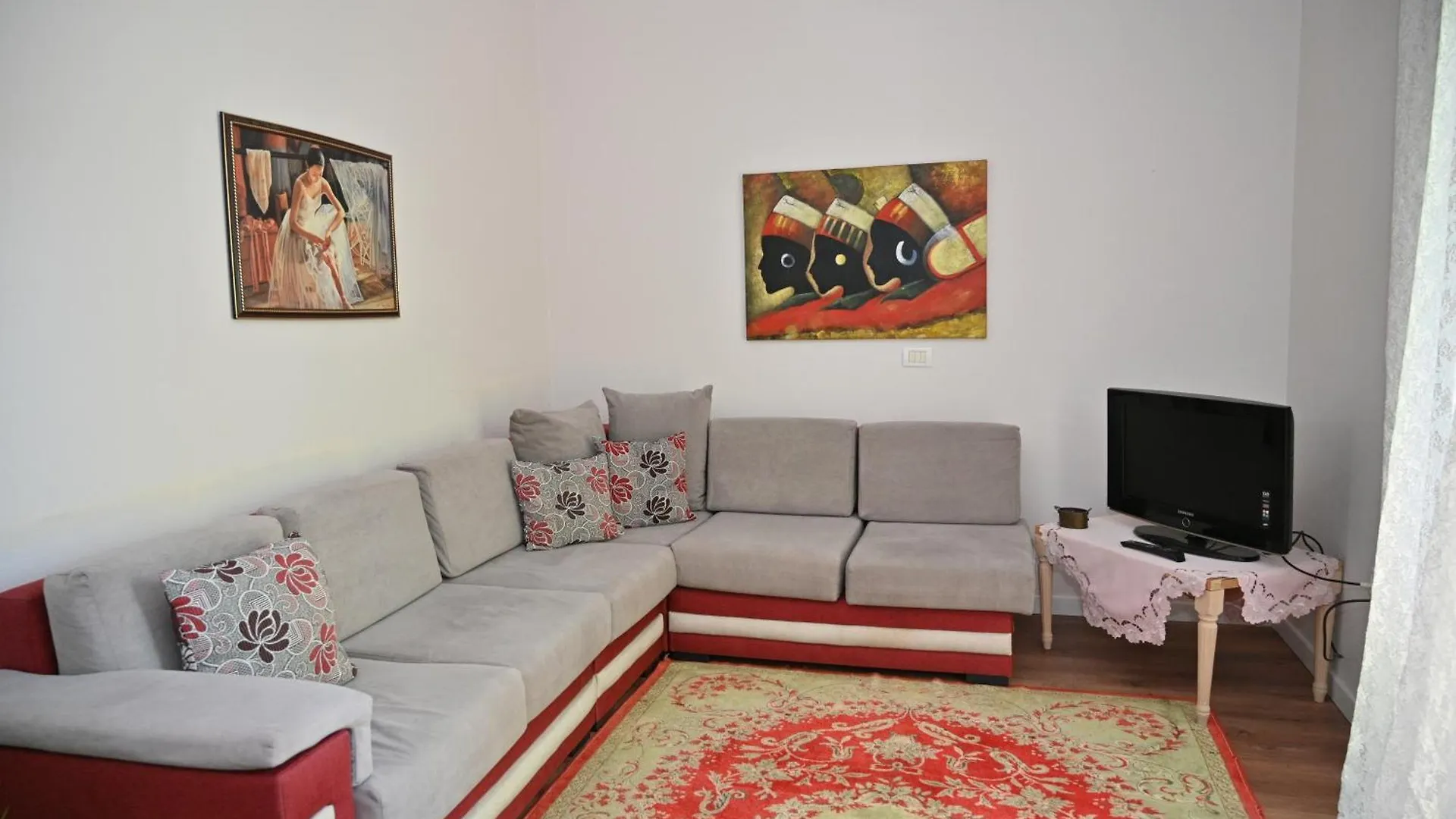 Vila Kulla Apartment Dıraç